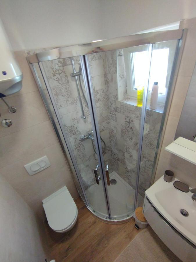Apartma Jal *