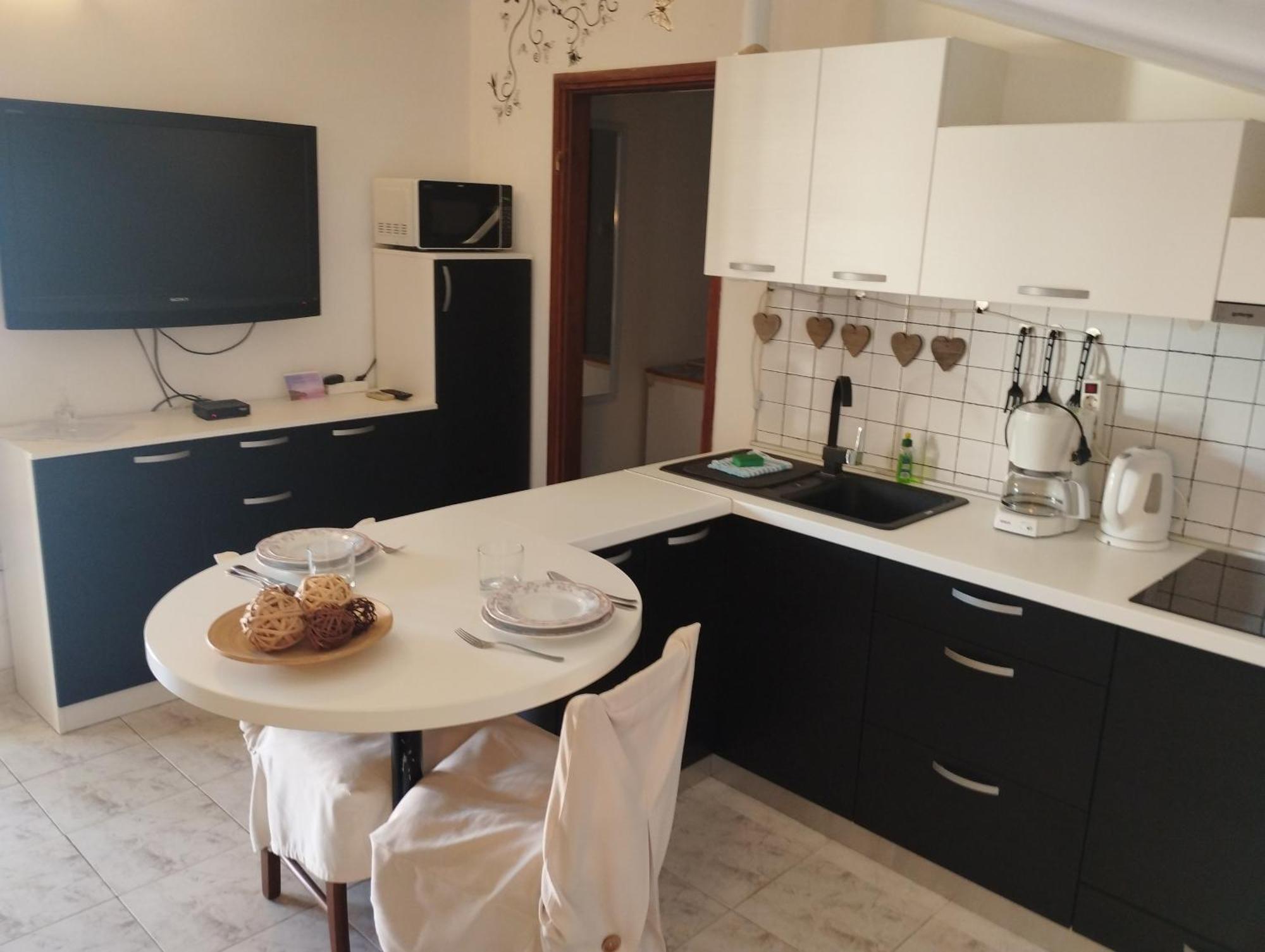 Jal Apartma